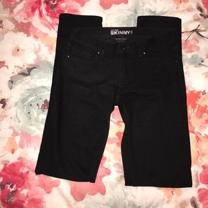 LIKE NEW NY&Co Low Rise Straight Leg Jeans